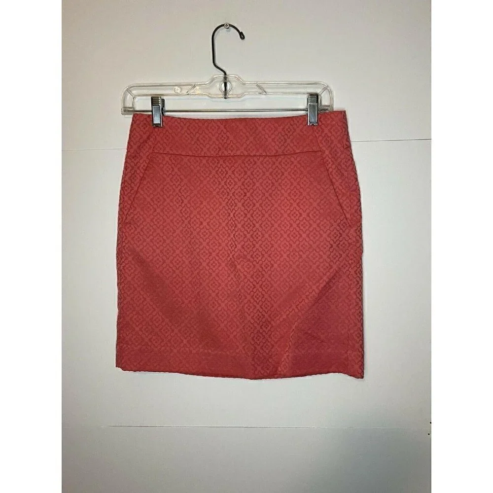 Ann Taylor Petite Sz 00P Textured Pencil Skirt Pink Geometric Pattern